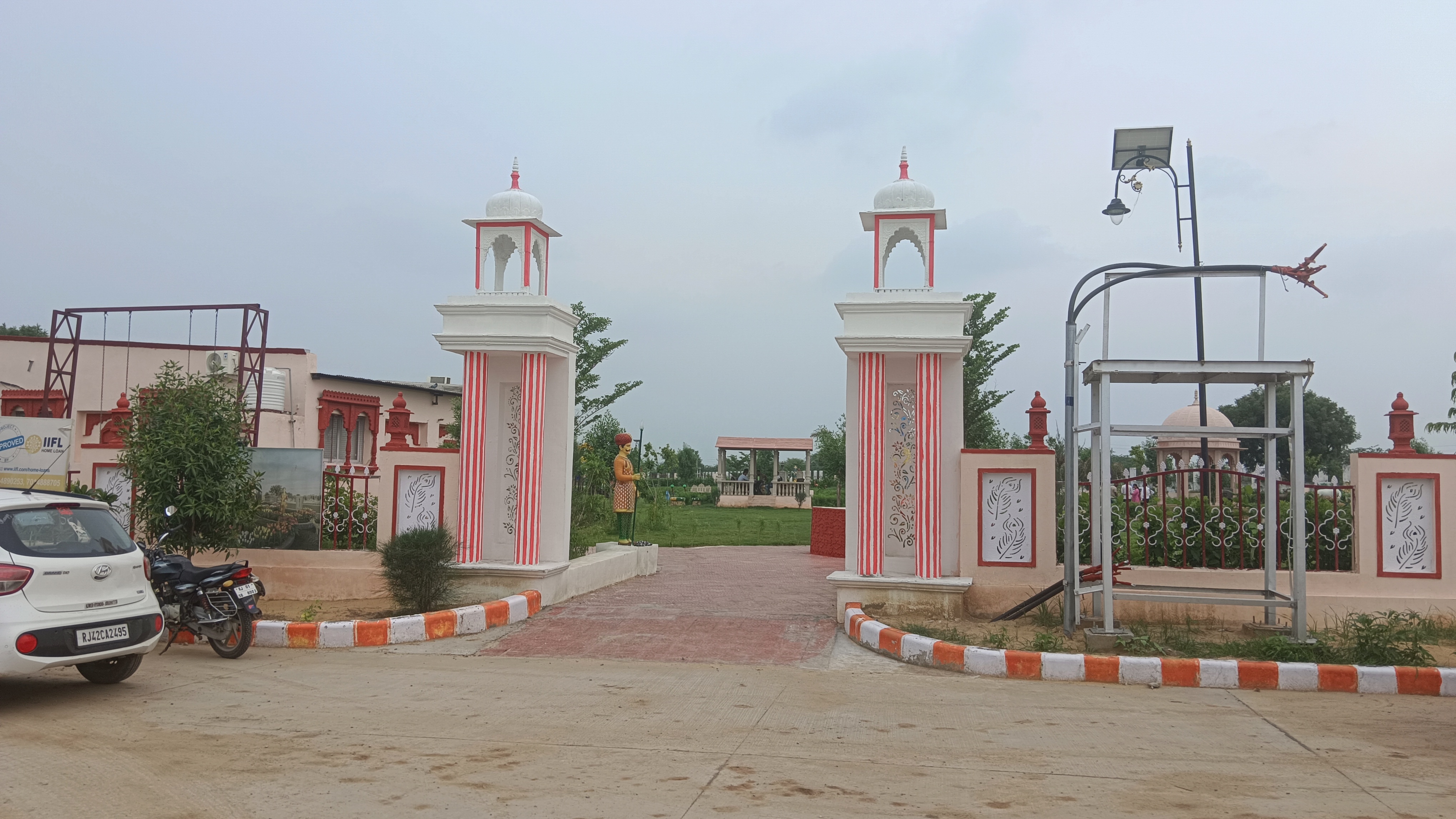 Plot For Sale in YLB Vaishali Enclave West