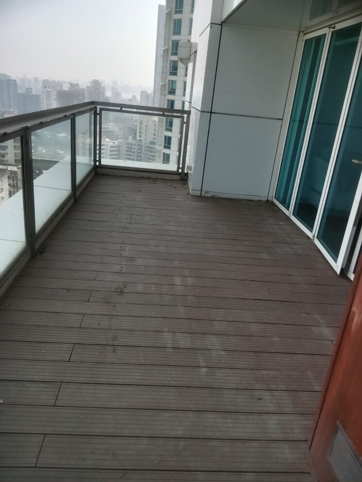 Balcony, lodha-amara 2 Bedroom 640 Sq.Ft. Apartment In Kolshet Road Thane 8543373