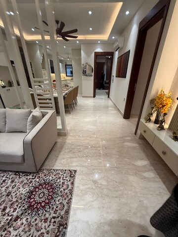 Team Area in 4 BHK Builder Floor at Ramprastha Colony – for Sale