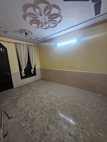 Bathroom in 2 BHK Builder Floor at Sector 9 – for Rent