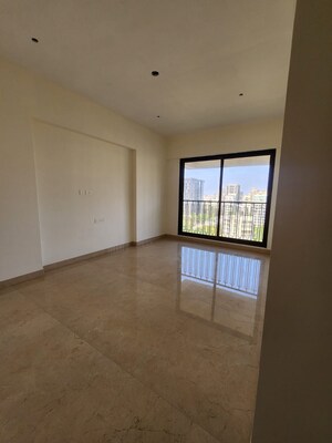 3 BHK Apartment For Sale in Mirchandani Triton, Santacruz West