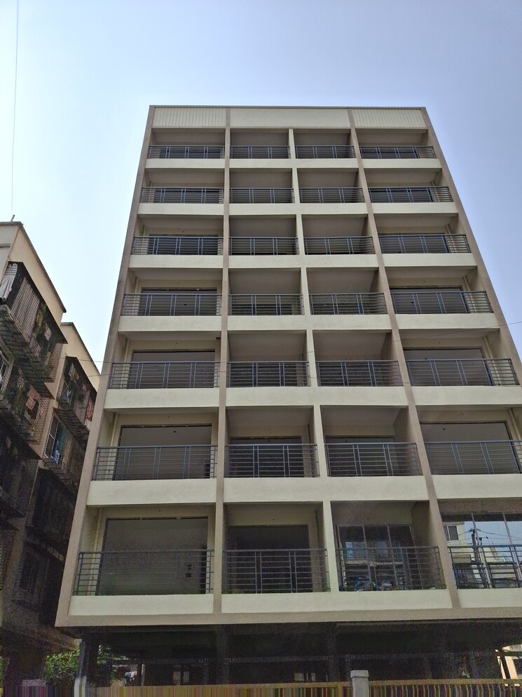 Listing Cover Image