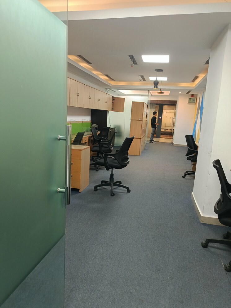 Team Area, spaze-itech-park Commercial Office Space in IT/SEZ 1000 Sq.Ft. In Sector 49 Gurgaon 8543580