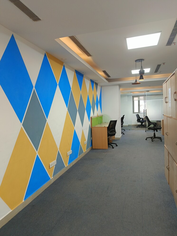 Team Area, spaze-itech-park Commercial Office Space in IT/SEZ 1000 Sq.Ft. In Sector 49 Gurgaon 8543580