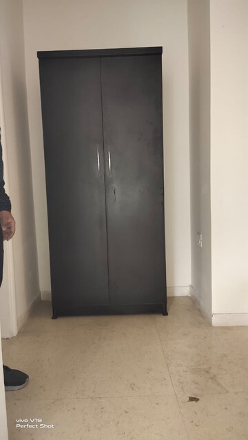 Building Lobby in 3 BHK Apartment at DLF The Skycourt, Sector 86 – for Rent