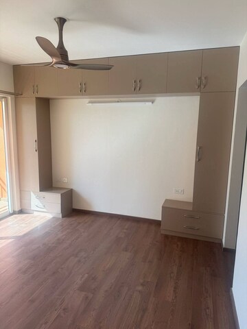 Room in 3 BHK Apartment at Shapoorji Pallonji Joyville Phase 2, Sector 102 – for Rent