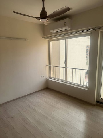 Room in 3 BHK Apartment at Shapoorji Pallonji Joyville Phase 2, Sector 102 – for Rent