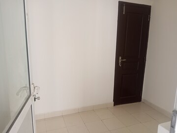 Room in 3 BHK Apartment at Lotus Panache, Sector 110 – for Rent