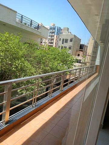 Balcony in 2 BHK Builder Floor at Sector 56 – for Rent
