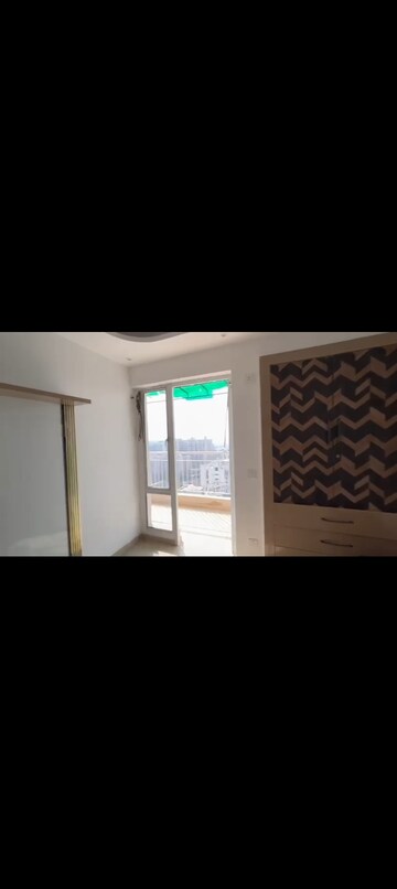 Room in 3 BHK Apartment at MCC Signature Heights, Raj Nagar Extension – for Sale