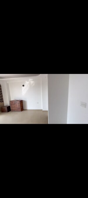 Room in 3 BHK Apartment at MCC Signature Heights, Raj Nagar Extension – for Sale