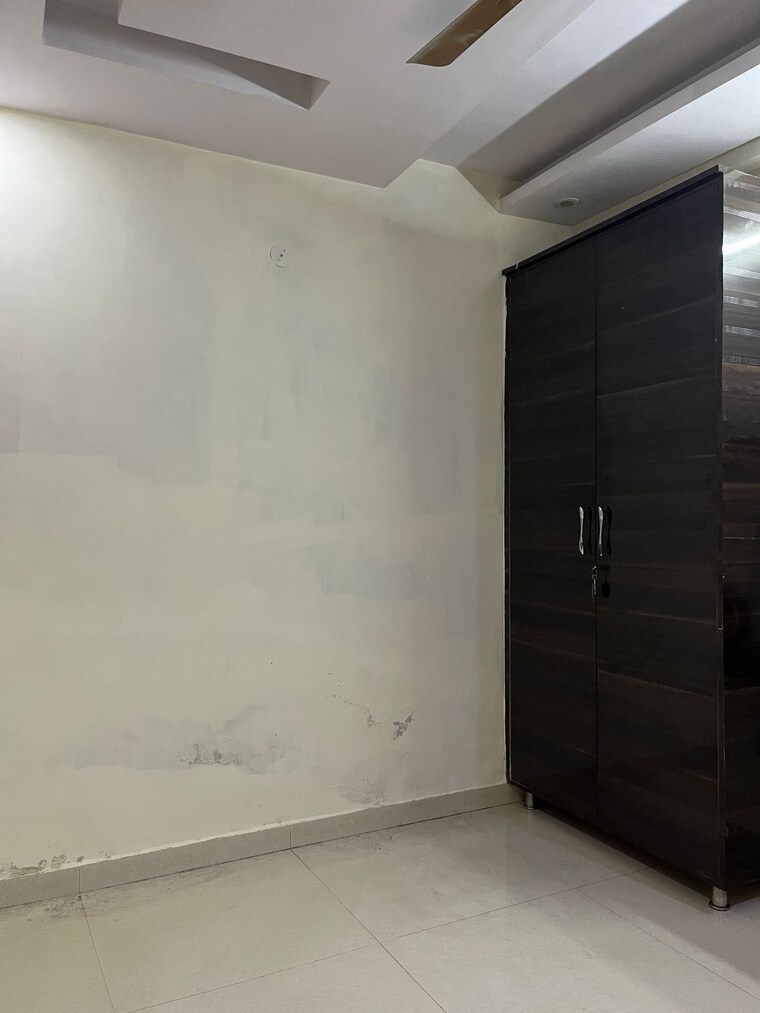 Room, vasundhara sector 1 3 Bedroom 1250 Sq.Ft. Builder Floor In Vasundhara Sector 1 Ghaziabad 8543623