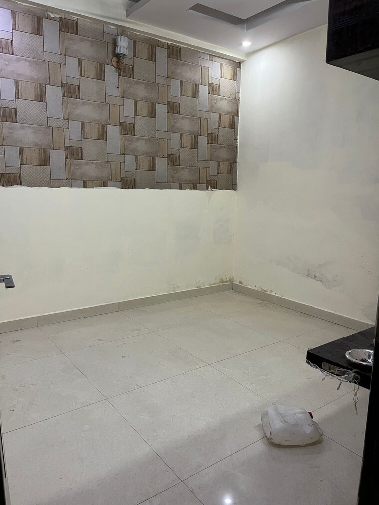 Bathroom, vasundhara sector 1 3 Bedroom 1250 Sq.Ft. Builder Floor In Vasundhara Sector 1 Ghaziabad 8543623
