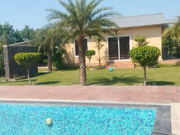  Plot For Sale in Sector 158