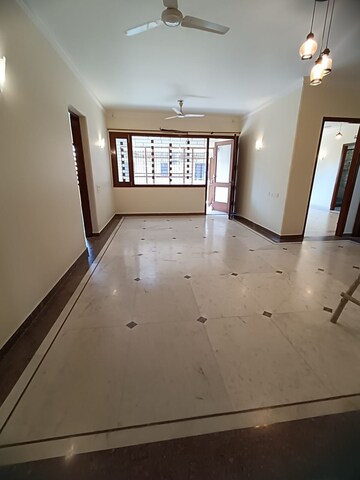 Room in 3 BHK Apartment at Sector 102 – for Sale