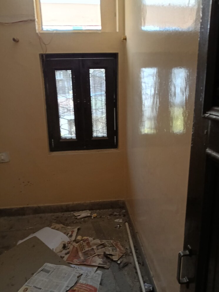 Room, rajendra nagar sector 3 4 Bedroom 2000 Sq.Ft. Independent House In Rajendra Nagar Sector 3 Ghaziabad 8543951