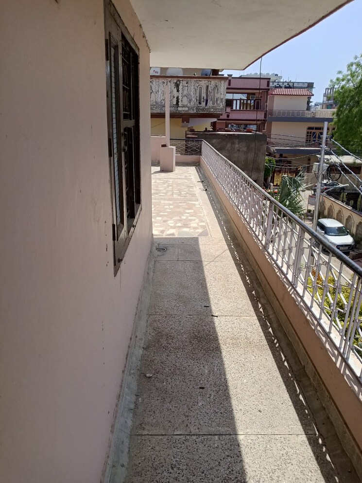 Balcony, rajendra nagar sector 3 4 Bedroom 2000 Sq.Ft. Independent House In Rajendra Nagar Sector 3 Ghaziabad 8543951