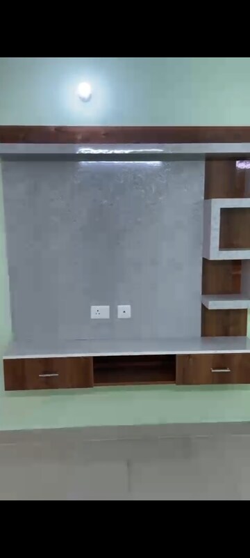 Furnished Amenities in 2 BHK Apartment at Signature Global Orchard Avenue, Sector 93 – for Rent