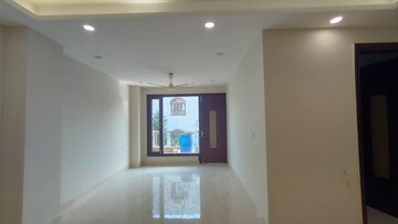 Building Lobby in 4 BHK Builder Floor at Sector 5 – for Sale