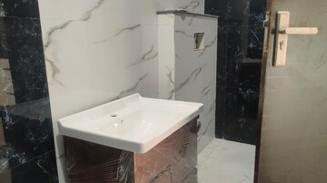 Kitchen in 3 BHK Builder Floor at Sector 5 – for Sale