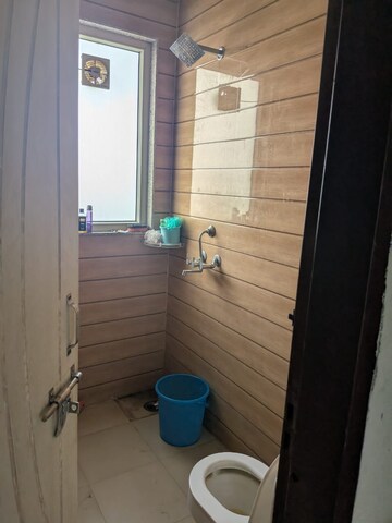 Bathroom in 2 BHK Builder Floor at Sector 33 – for Rent