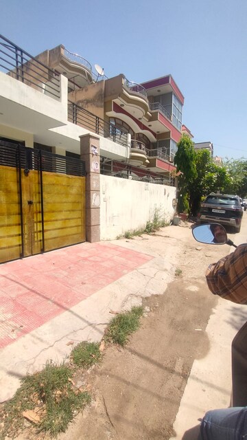  Plot For Sale in Sector 9