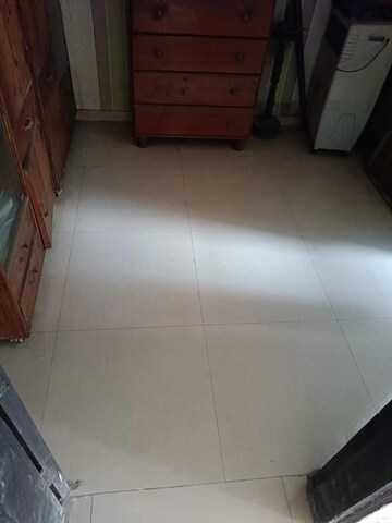 Furnished Amenities in 2.5 BHK Apartment at Prateek Laurel, Sector 120 – for Sale