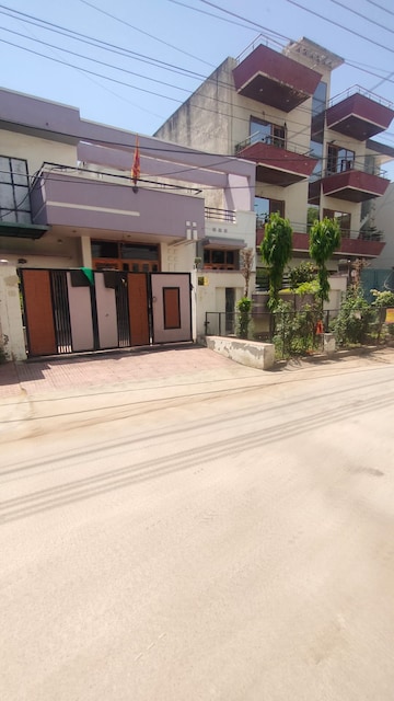  Plot For Sale in Sector 9