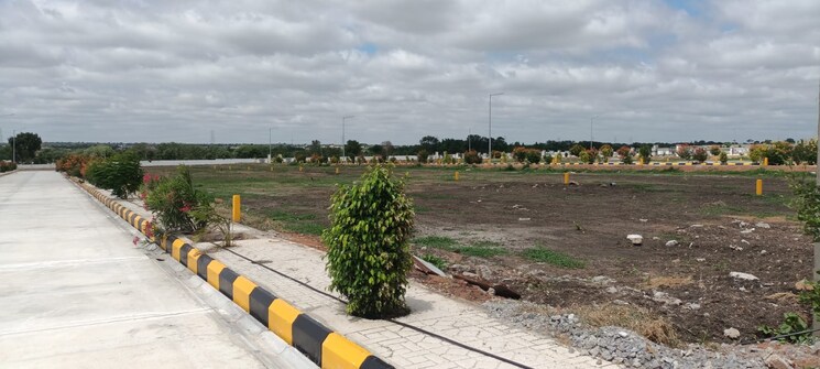 Garden, akshita-golden-breeze-phase-4  200 Sq.Yd. Plot In Maheshwaram Hyderabad 8545134