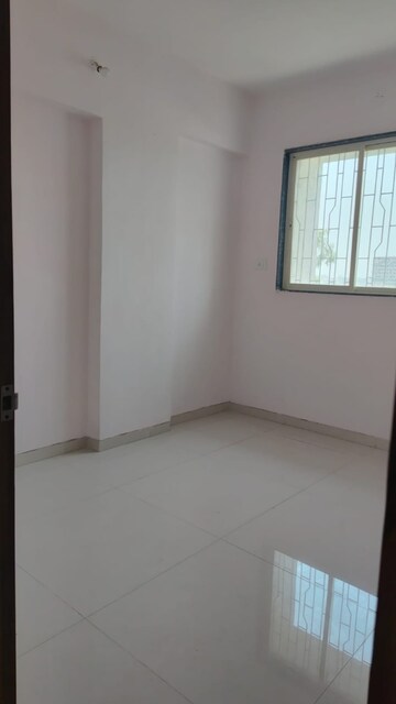 Room in 3 BHK Apartment at Yavhi Altamount, Ambernath West – for Sale