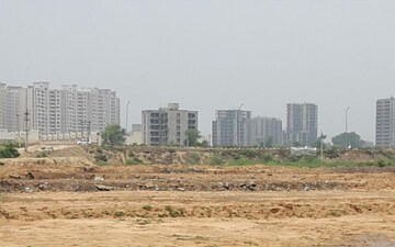Plot For Sale in Amolik Aster Woods, Sector 98