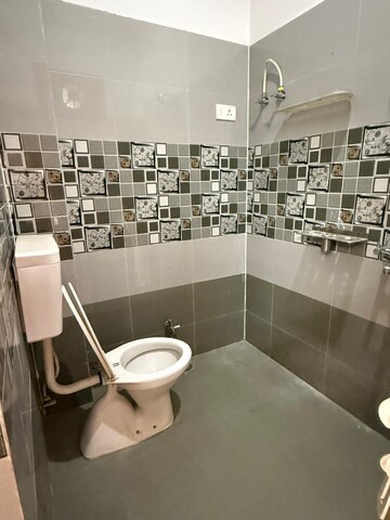Team Area in 1 BHK Apartment at Viman Nagar – for Rent