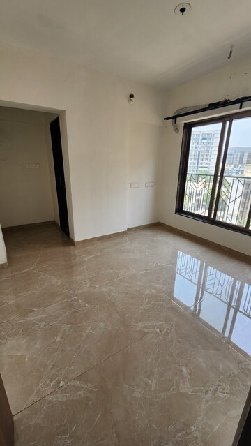 Master Bedroom in 2 BHK Apartment at Harmony Residency Ghatkopar East, Ghatkopar East – for Rent