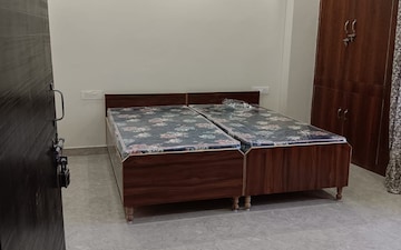 Pg For Rent in Sector 63