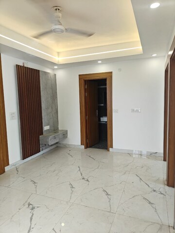 2 BHK Builder Floor For Rent in Saket
