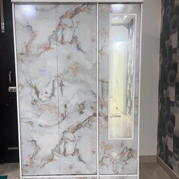 Bedroom in 2 BHK Apartment at Gaur City 7th Avenue, Sector 4, Greater Noida – for Rent