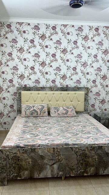 Bedroom in 2 BHK Apartment at Gaur City 7th Avenue, Sector 4, Greater Noida – for Rent