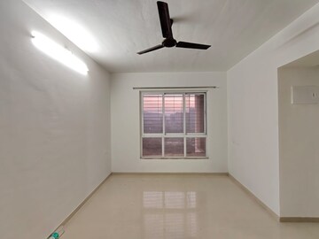 Room in 1 BHK Apartment at Kasarvadavali – for Rent