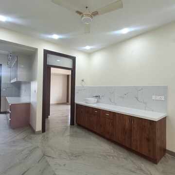 Room in 3 BHK Builder Floor at Harlur – for Rent