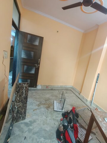 Room in 2 BHK Apartment at East Delhi – for Rent