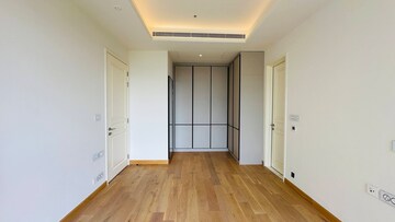 Room in 2 BHK Apartment at Bhartiya Leela Residences, Thanisandra Main Road – for Rent