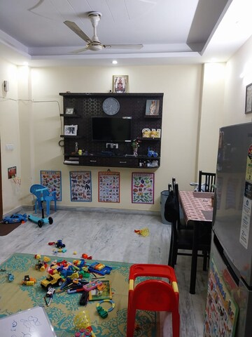 Living Room in 2 BHK Builder Floor at Sector 22 – for Rent