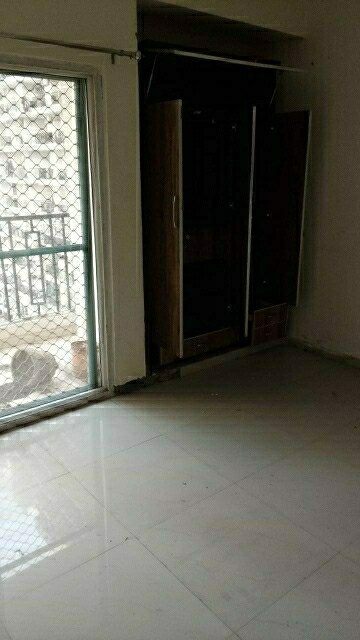 2 BHK Apartment For Rent in Vasu Fortune Residency, Raj Nagar Extension