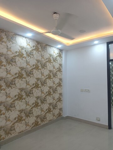 Room in 1 BHK Builder Floor at Govindpuri – for Sale
