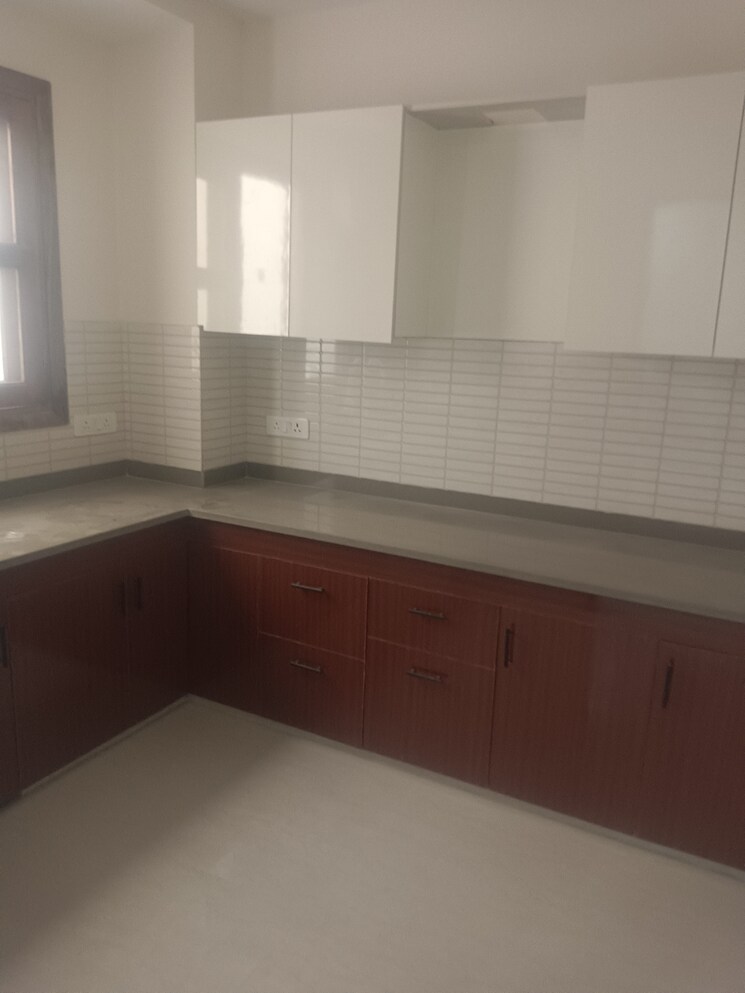 Kitchen, sector 10a 2 Bedroom 1450 Sq.Ft. Builder Floor In Sector 10a Gurgaon 8545733