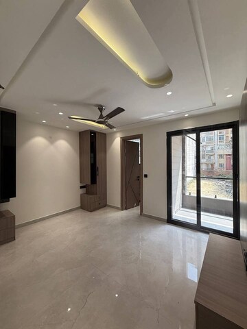Room in 1 BHK Apartment at Veer One, Vasai East – for Sale