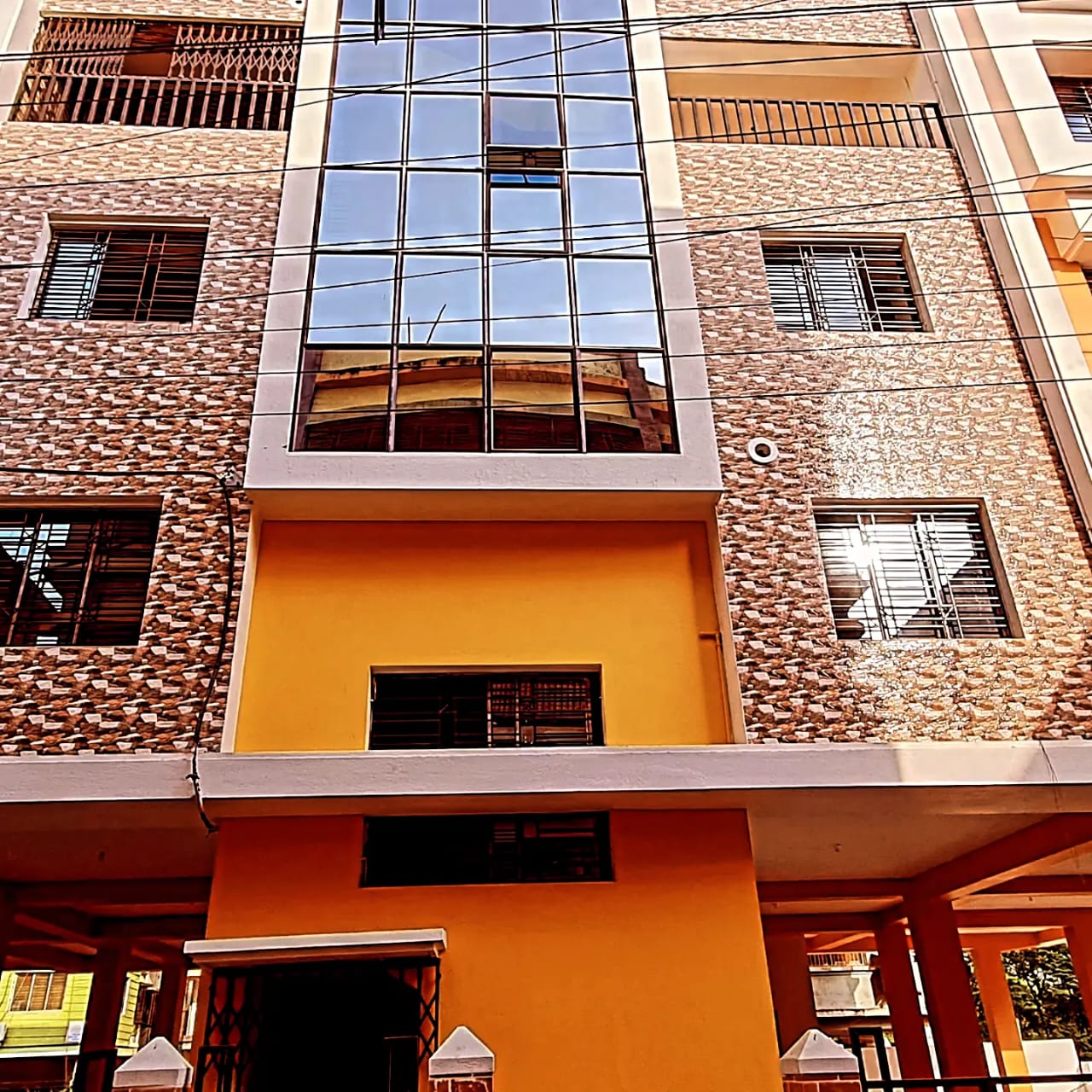 3 BHK + Extra Room Builder Floor For Sale in Kolkatta GPO