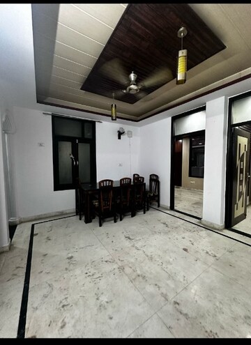 2 BHK Builder Floor For Rent in Saket