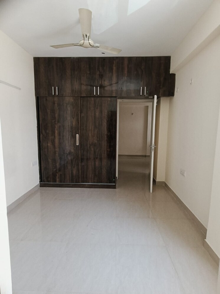 Room, emaar-palm-gardens 3 Bedroom 1850 Sq.Ft. Apartment In Sector 83 Gurgaon 8545967