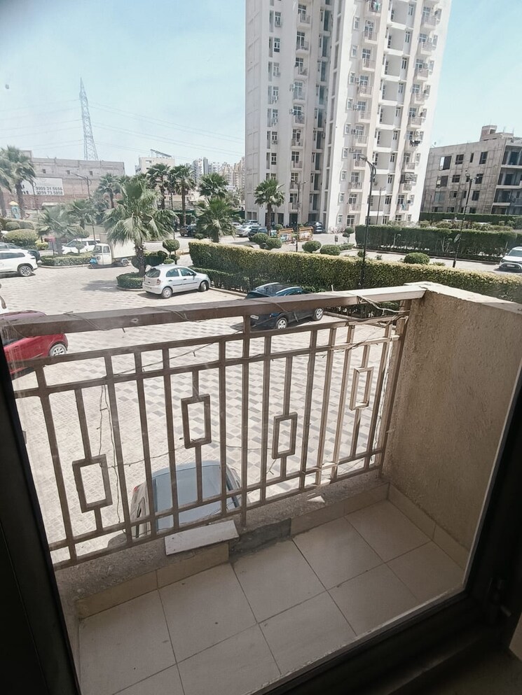 Balcony, emaar-palm-gardens 3 Bedroom 1850 Sq.Ft. Apartment In Sector 83 Gurgaon 8545967